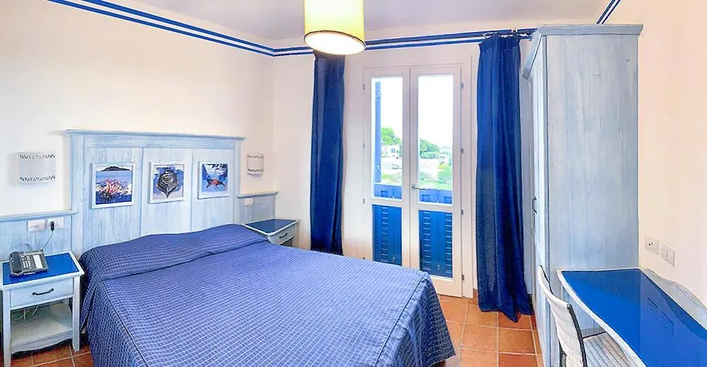 Resort Cala La Luna Favignana 4*,  Italy