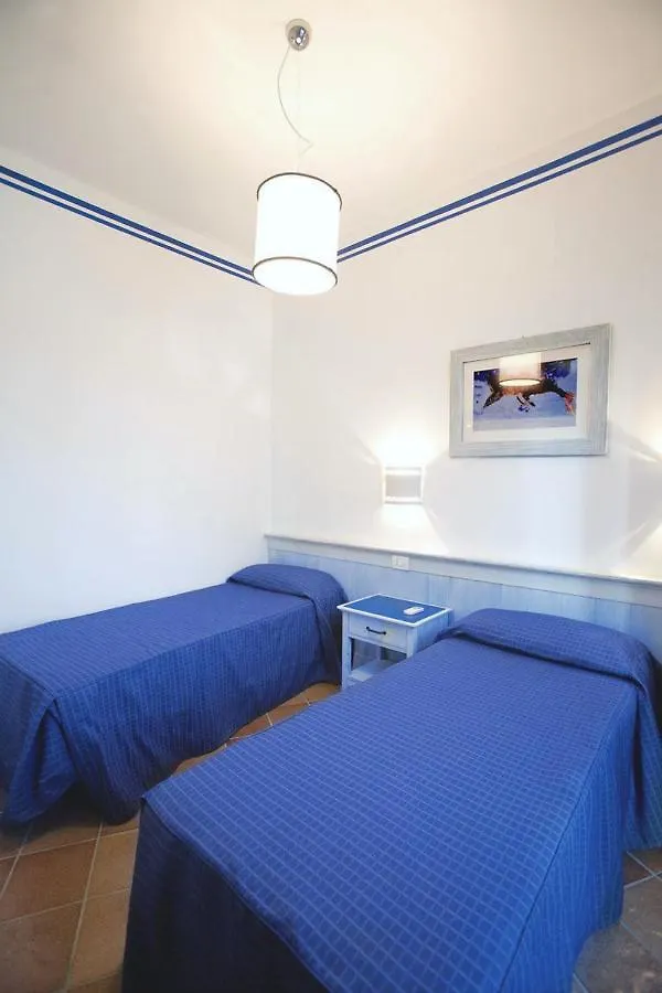 فافينانا Resort Cala La Luna إيطاليا