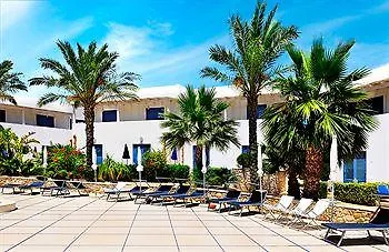 فافينانا Resort Cala La Luna